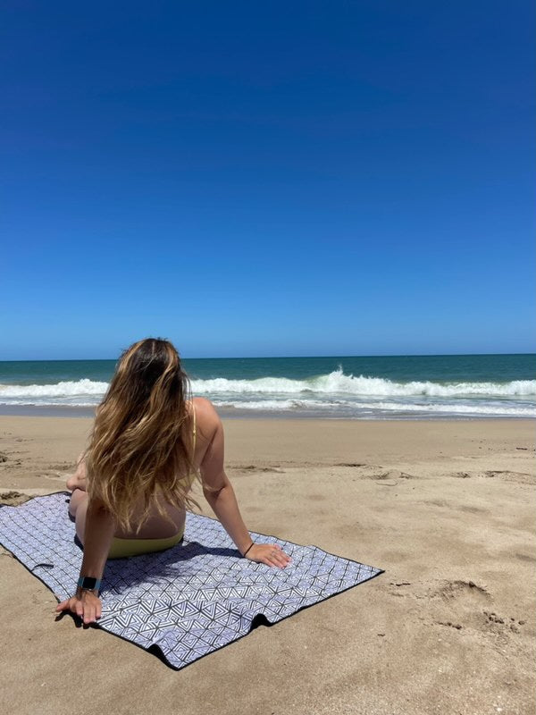 Sand Free Beach Towel | 80% RPET Recycled Polyester